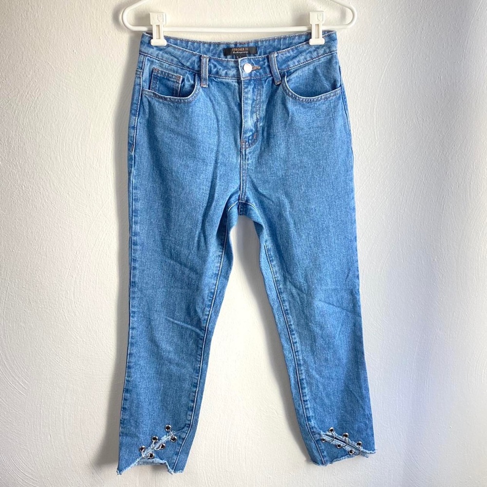 Forever 21 grommet ankle jeans